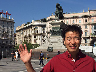 アクロス・ザ・ユニバース　代表取締役社長　水谷和行